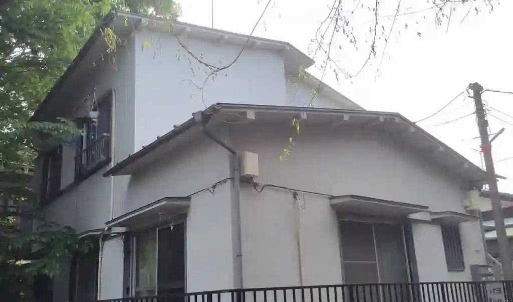 レオ・三鷹 外観